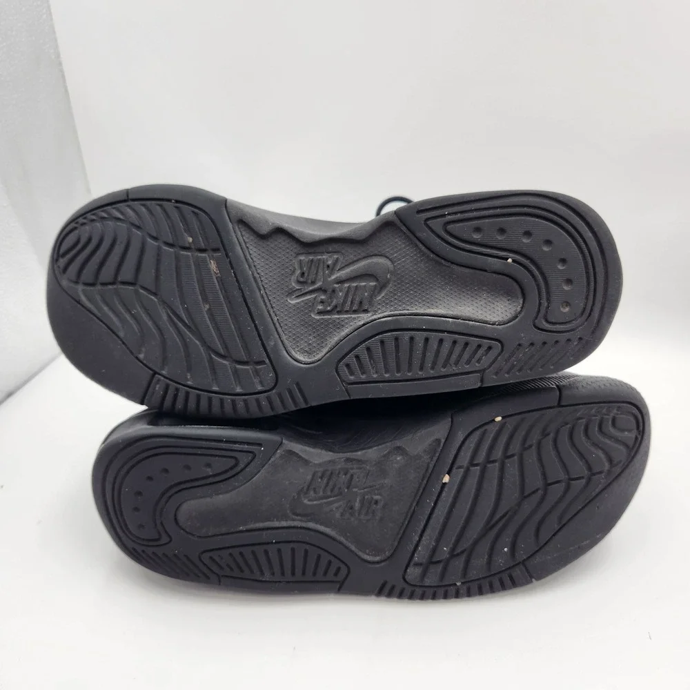Men NIKE Air Jordan Max Aura 5 Black/Black (DZ4353 001)‎ Size 10 Athleisure